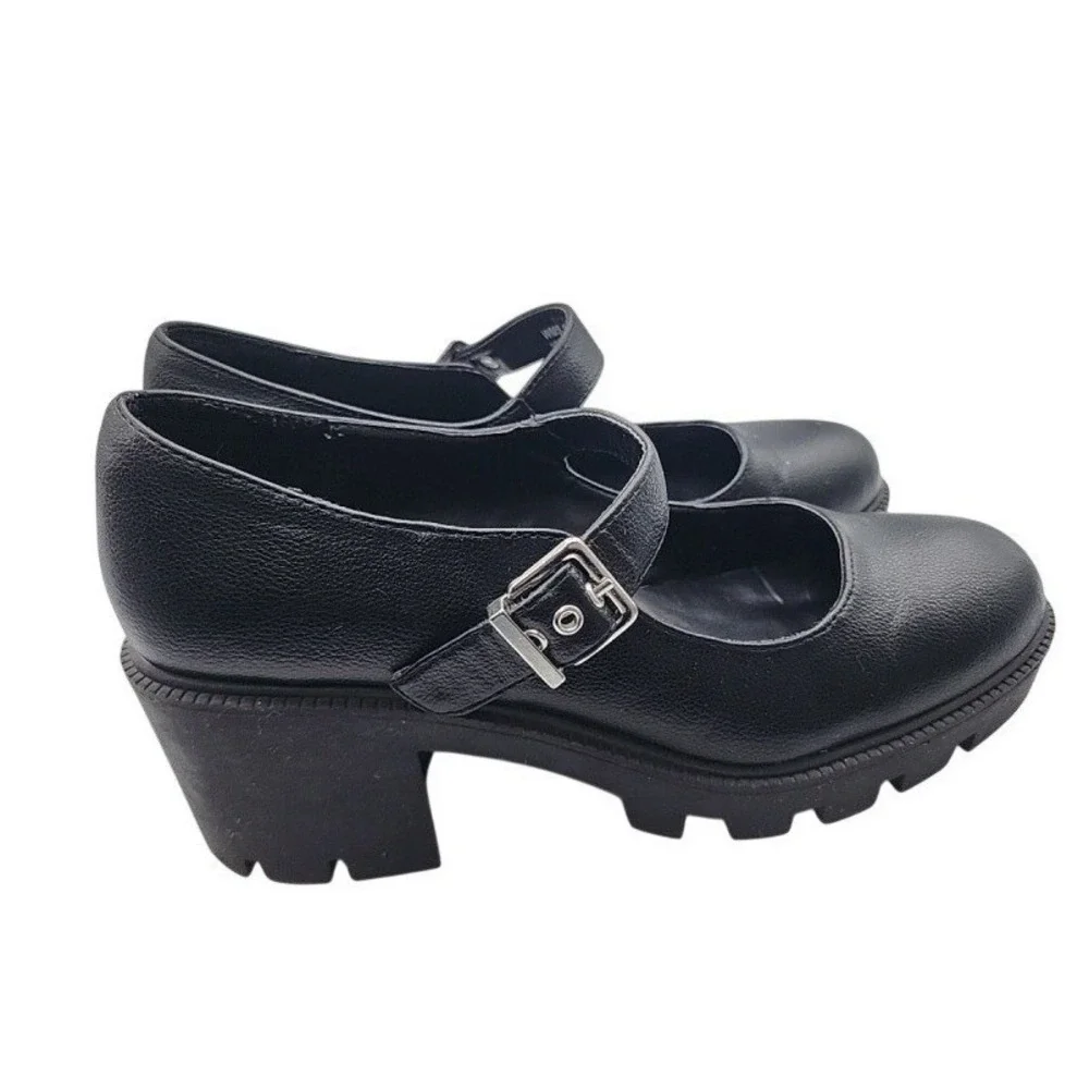 DV Dolce Vita Nebula Platform Lug Sole Mary Jane Pumps Women's Size 8
